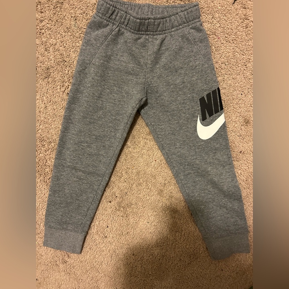 Nike Gray Jogger Sweatpants with Tapered Leg